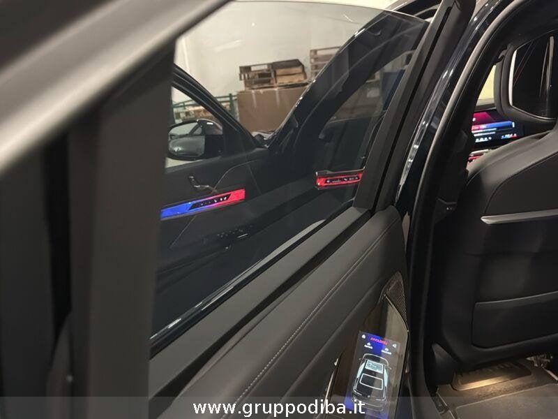 BMW Serie 7 G70 i7 xdrive60 MSport