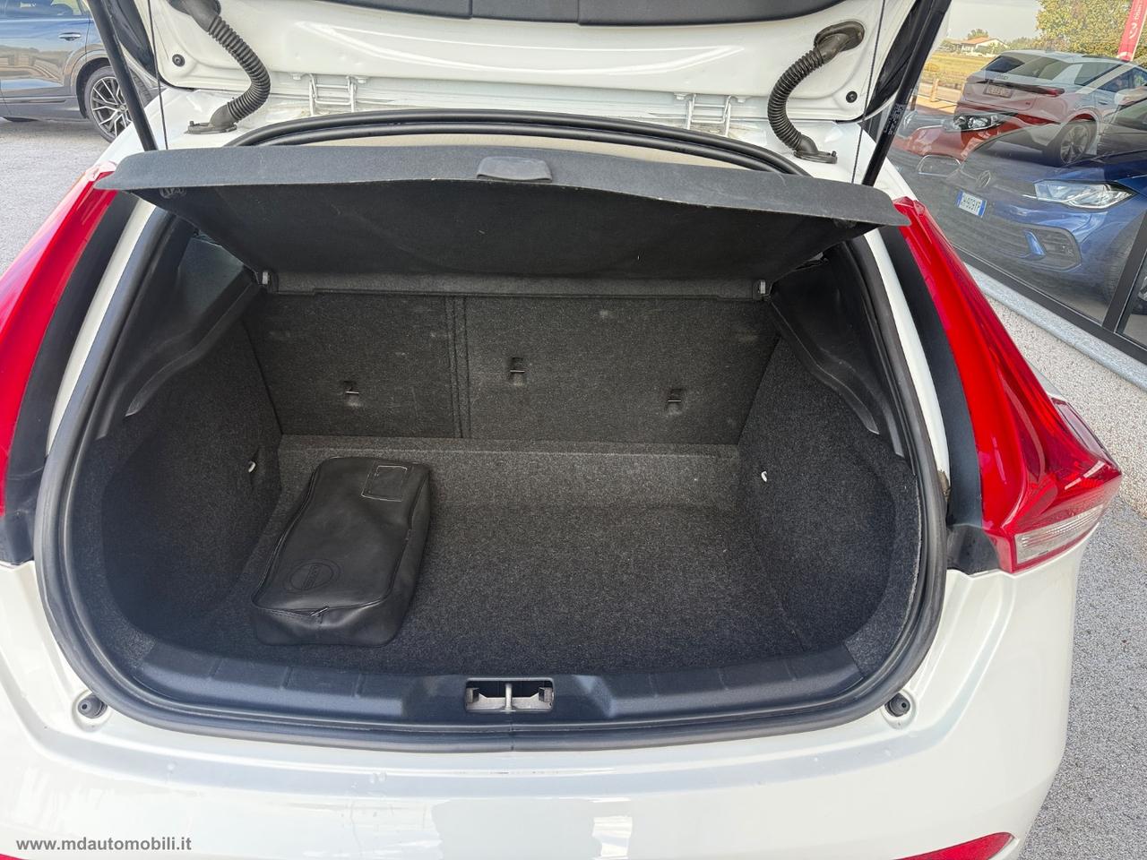 VOLVO V40 T2 Business Plus SOLO KM.98000
