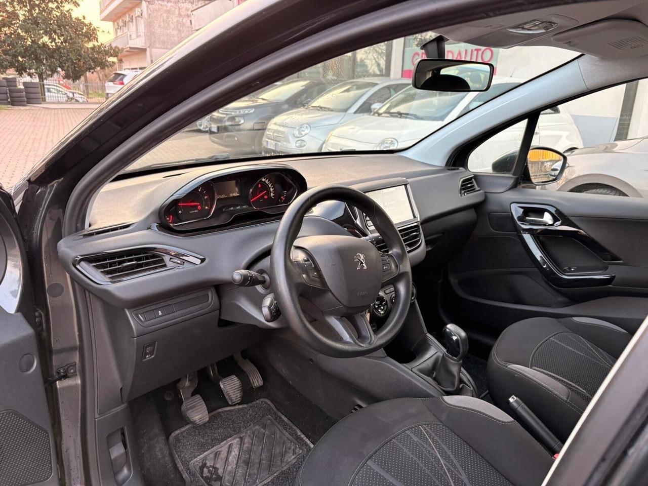 Peugeot 208 1.4 HDi 68 CV 5 porte Allure