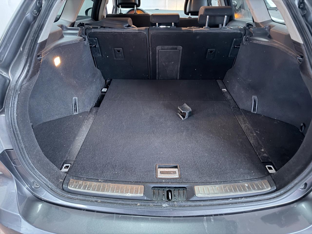 Toyota Avensis 2.2 D-Cat aut. Wagon Lounge