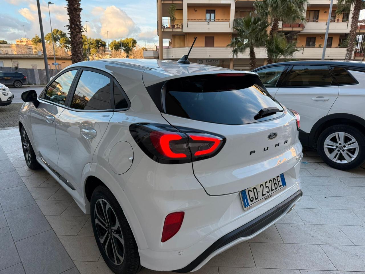 Ford Puma 1.0 EcoBoost Hybrid 125 CV S&S ST-Line