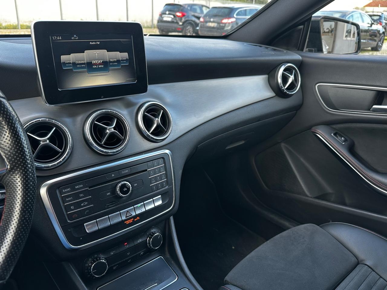 Mercedes-benz CLA 200 d S.W. Automatic Premium
