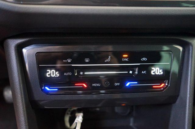 VOLKSWAGEN Tiguan 2.0 TDI 150 CV SCR DSG Life Pari al Nuovo