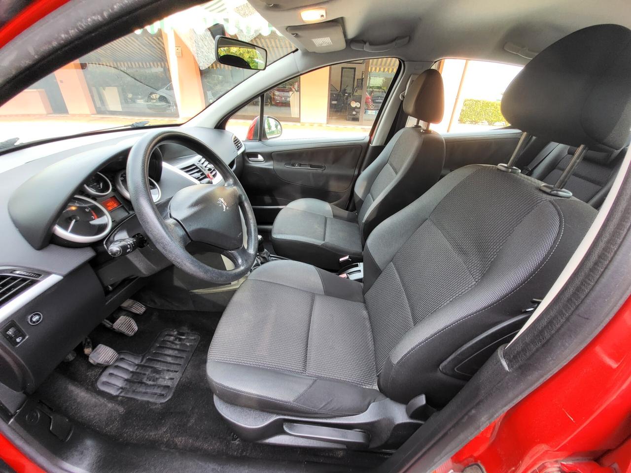 Peugeot 207 Plus 1.4 8V 75CV 5p. ECO GPL