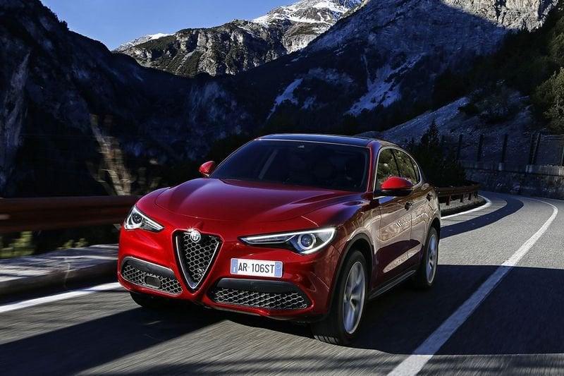 Alfa Romeo Stelvio 2017 2.2 t Business Q4 210cv auto my19