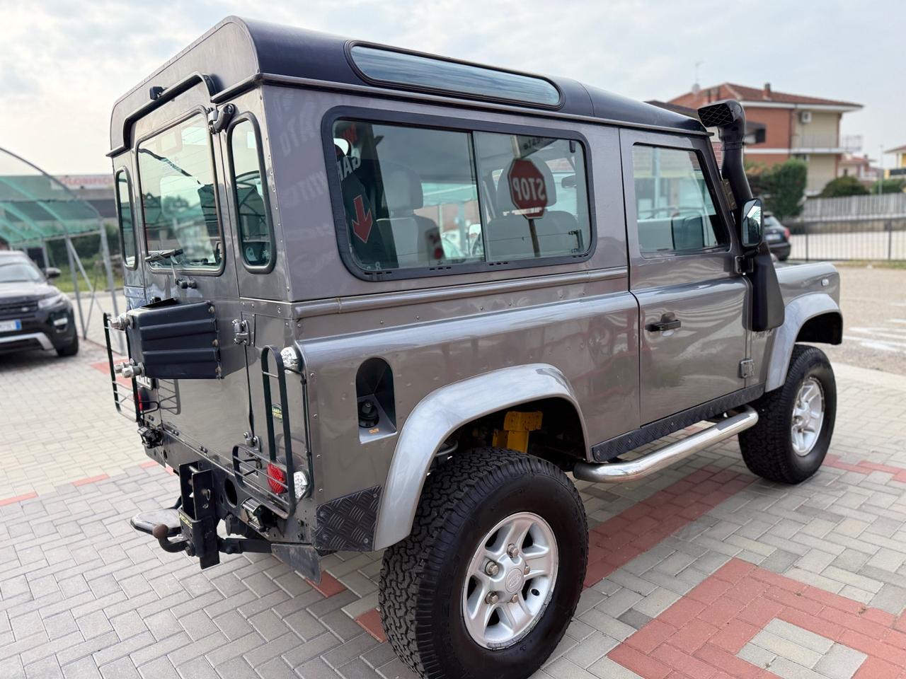 Land Rover Defender 90 2.4 TD4 4 POSTI 3 PORTE E