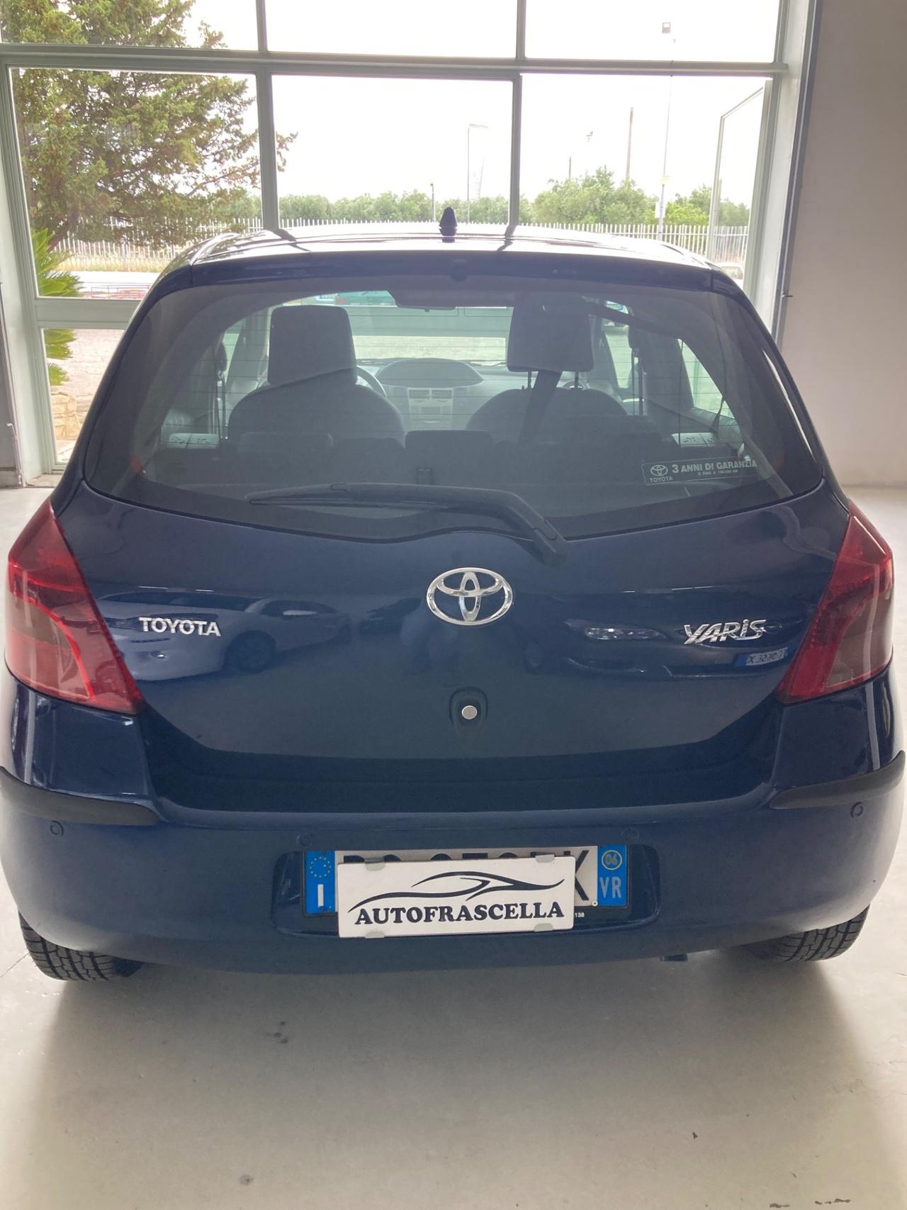 Toyota Yaris 1.4 D-4D 5 porte Sol