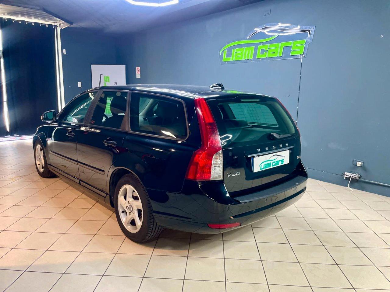 Volvo V50 1.6 d2 R-design 115cv