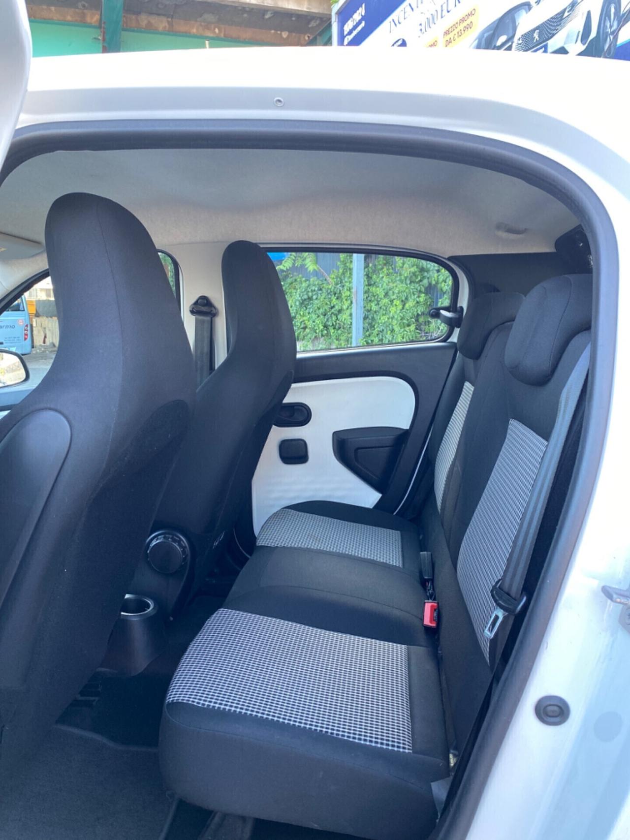 Renault Twingo 1.0 Sce 2015