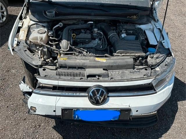 Volkswagen Polo incidentata sinistrata 2022