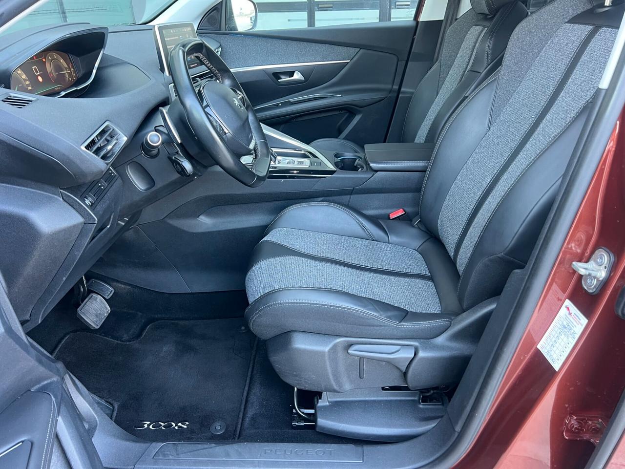 Peugeot 3008 GT LINE/CAMBIO AUTOMATICO/GARANZIA