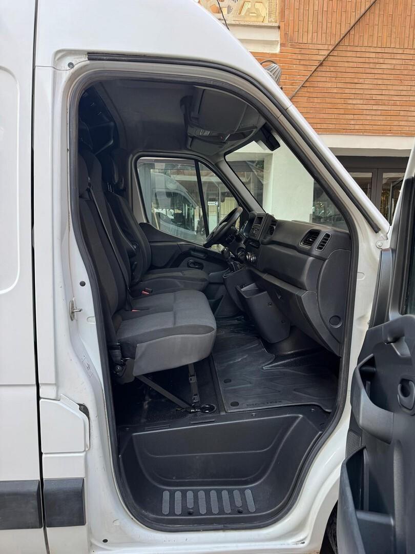 Renault Master T 35 dci 135 L2 H2