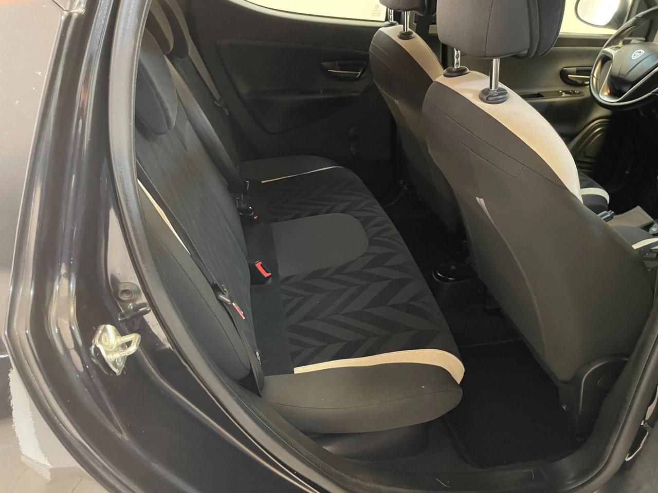 Lancia Y Ypsilon 1.2 FULL OP Platinum TAGL+DISTRIB NEOPATENTATI