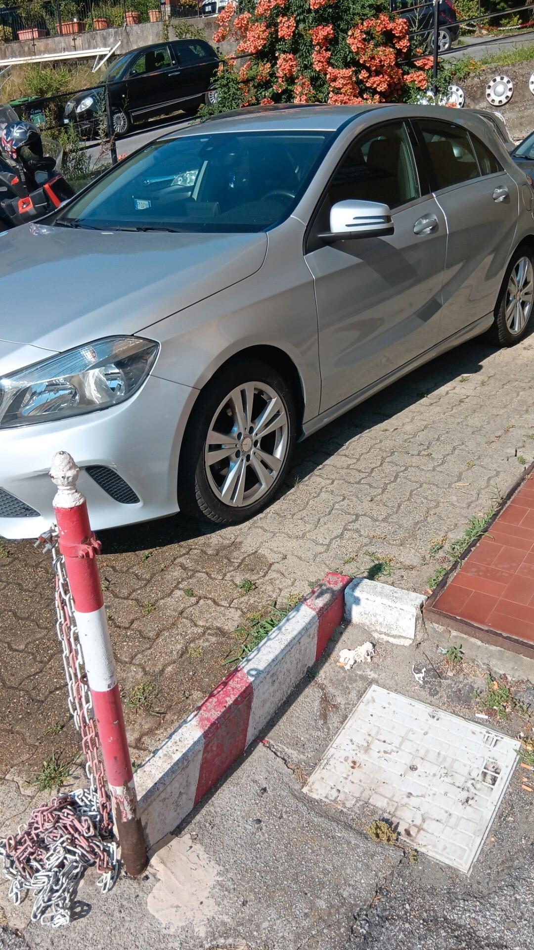 Mercedes-benz A 180 A 180 d Premium