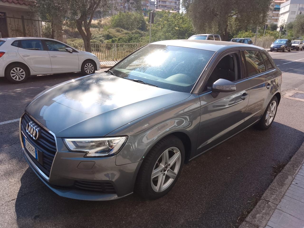 Audi A3 SPB 30 TDI Business