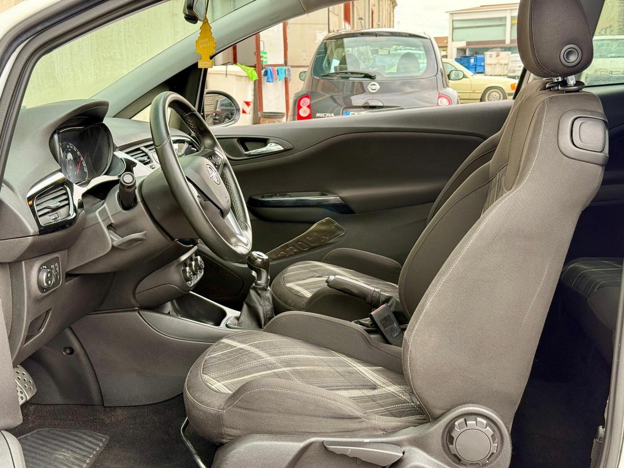 Opel Corsa 1.3 CDTI Coupé b-Color