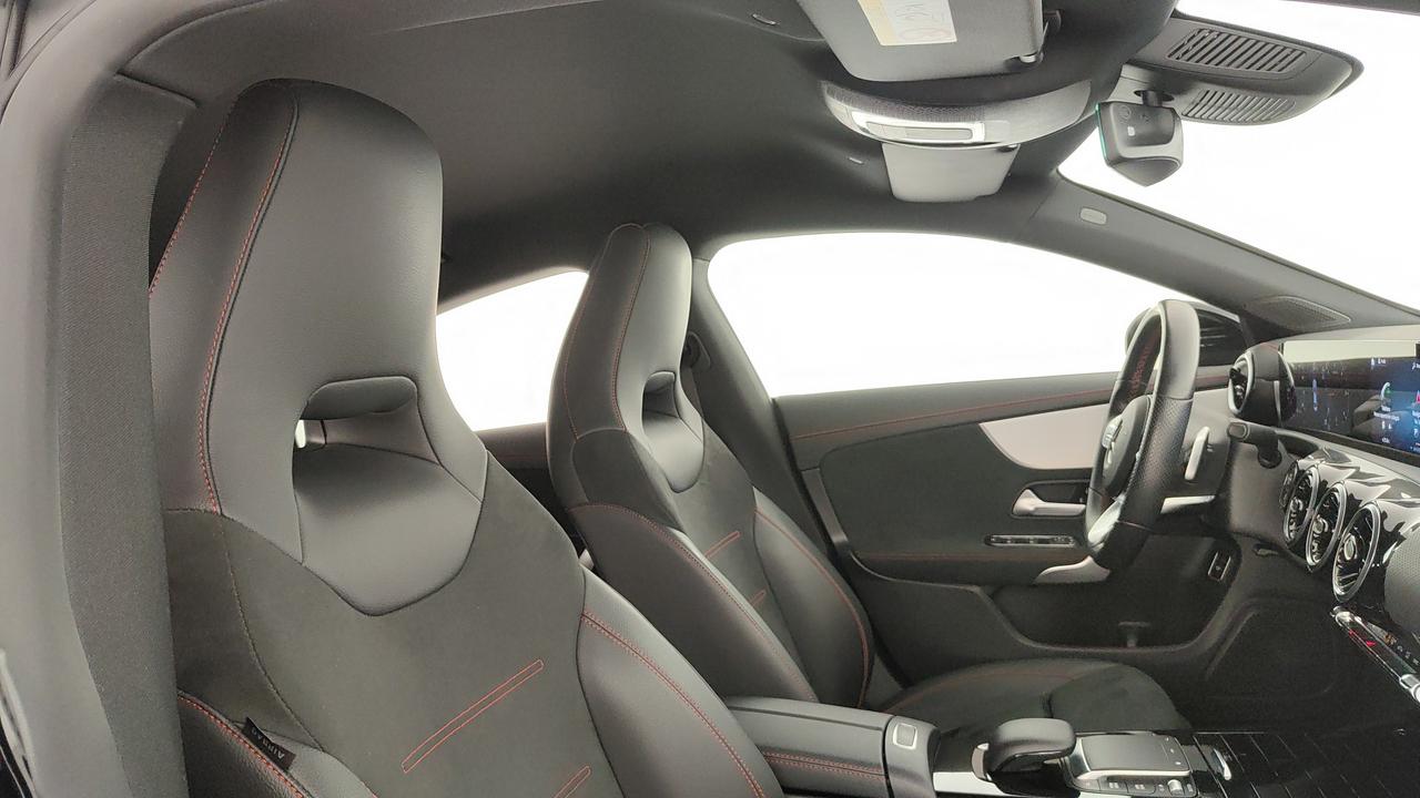 Mercedes-Benz CLA Coupe 220 d Premium auto