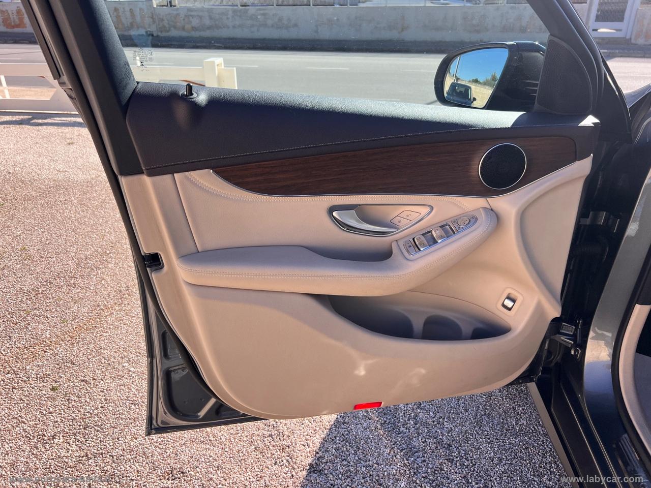 MERCEDES-BENZ GLC 300 de 4Matic Plug-in hybrid Sport