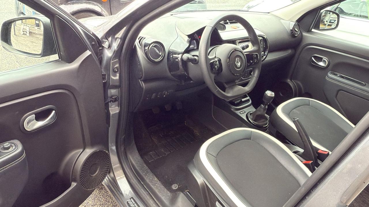 Renault Twingo SCe 65 CV Urban Night