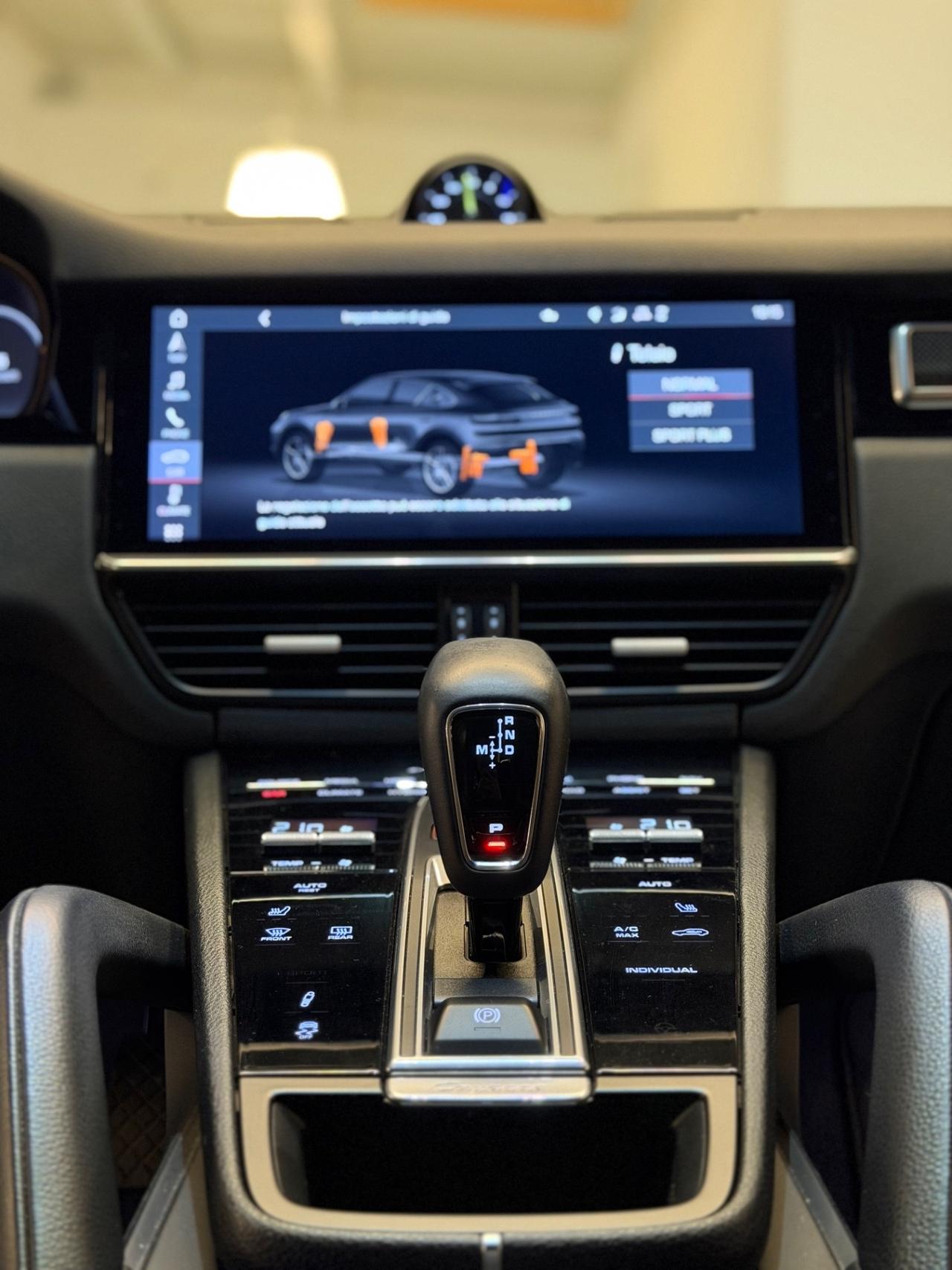 Porsche Cayenne Coupé 3.0 V6 E-Hybrid