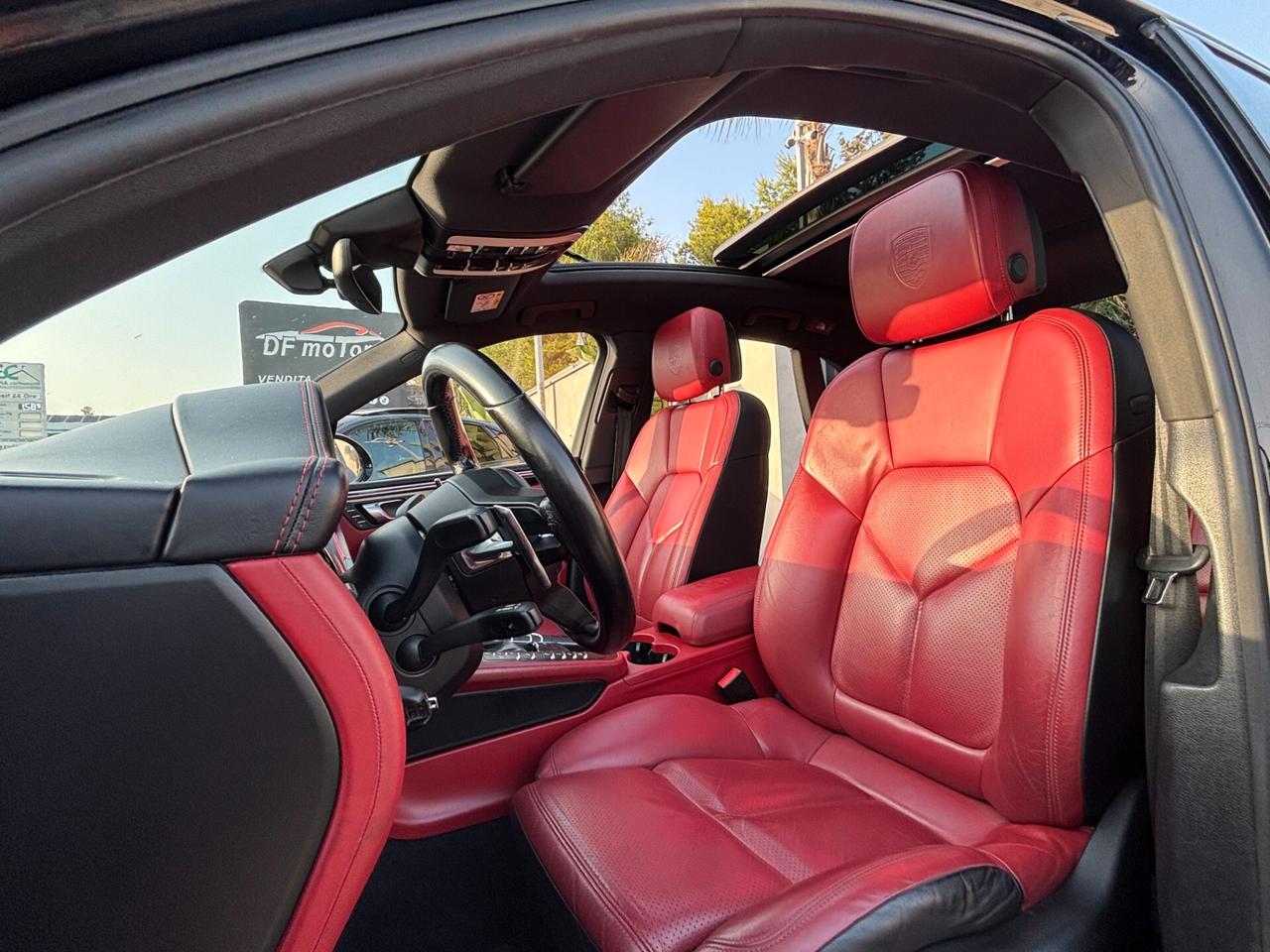 Porsche Macan 2.0-2019