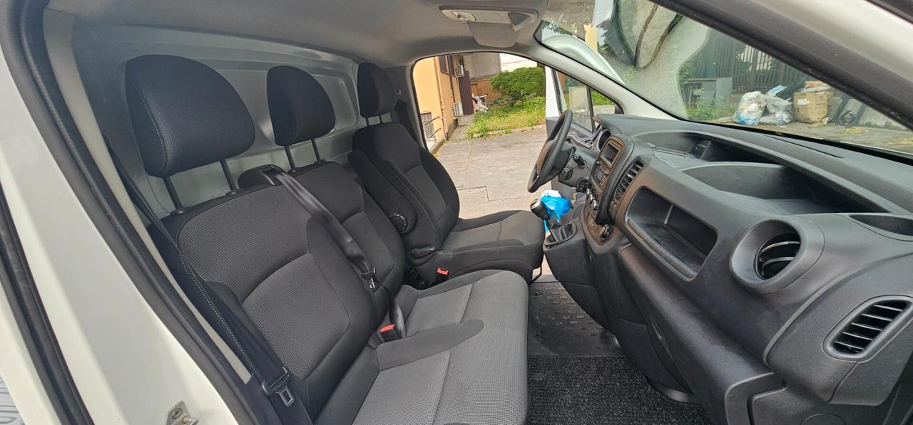Renault Trafic T29 2.0 dCi 120CV PL-TN Furgone Ice Plus