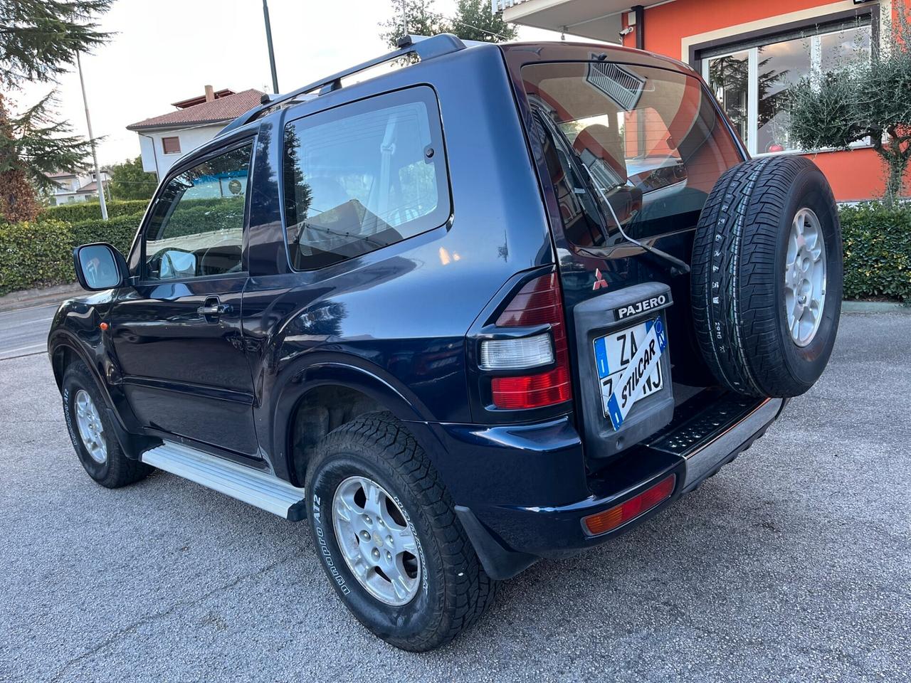 Mitsubishi Pajero 2.5 TDI Fuoristrada 4x4 Diesel Autocarro
