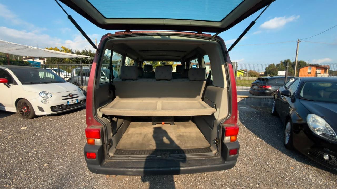 Volkswagen Transporter 1.9 TD cat Caravelle