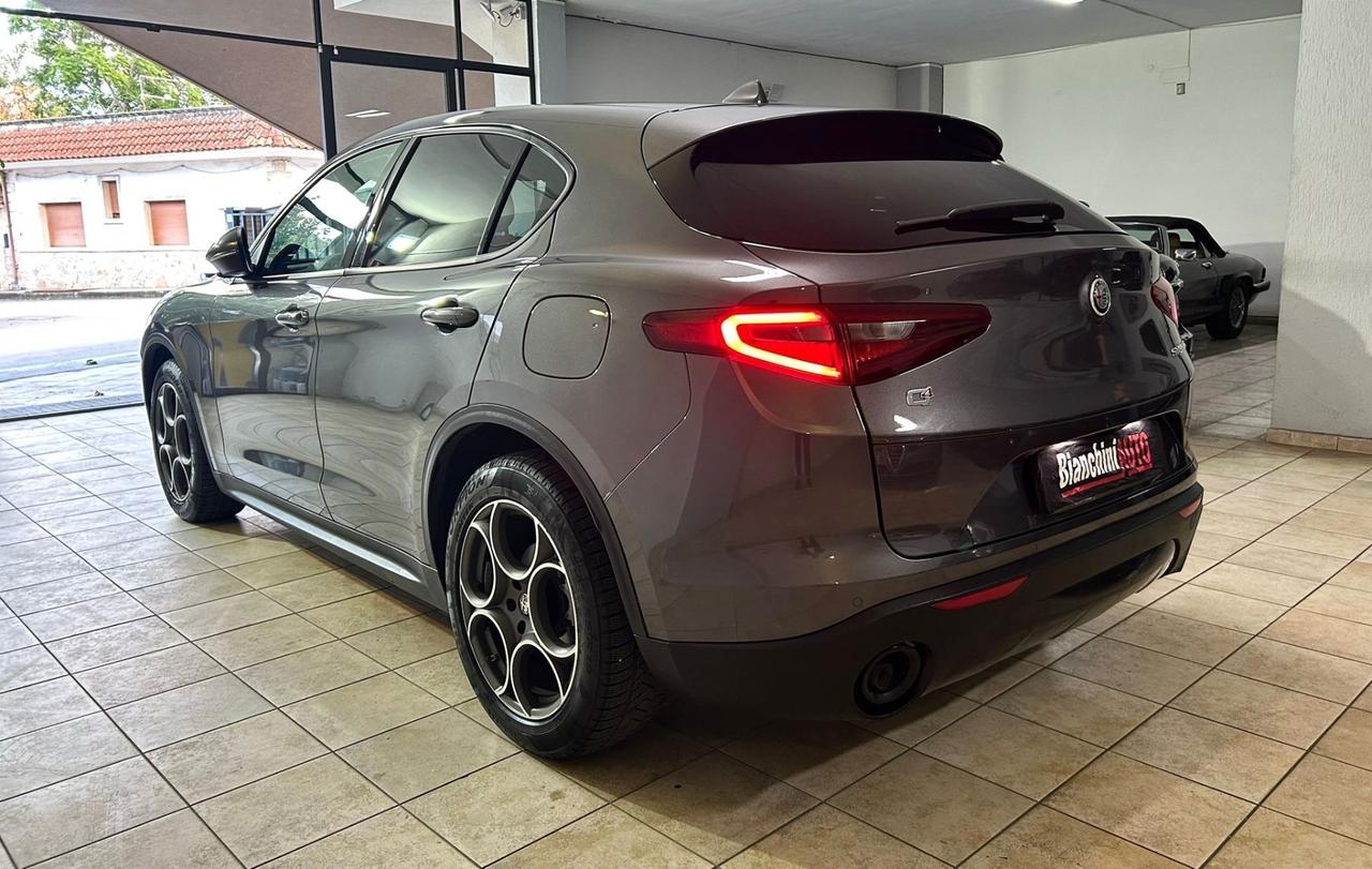 Alfa Romeo Stelvio 2.2 Turbodiesel 190 CV AT8 Q4 Sprint