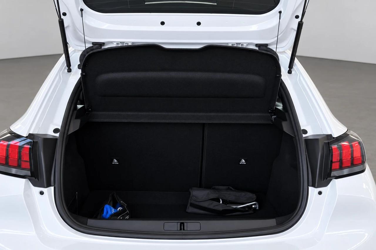 Peugeot 208 1.5 DIESEL KM 0
