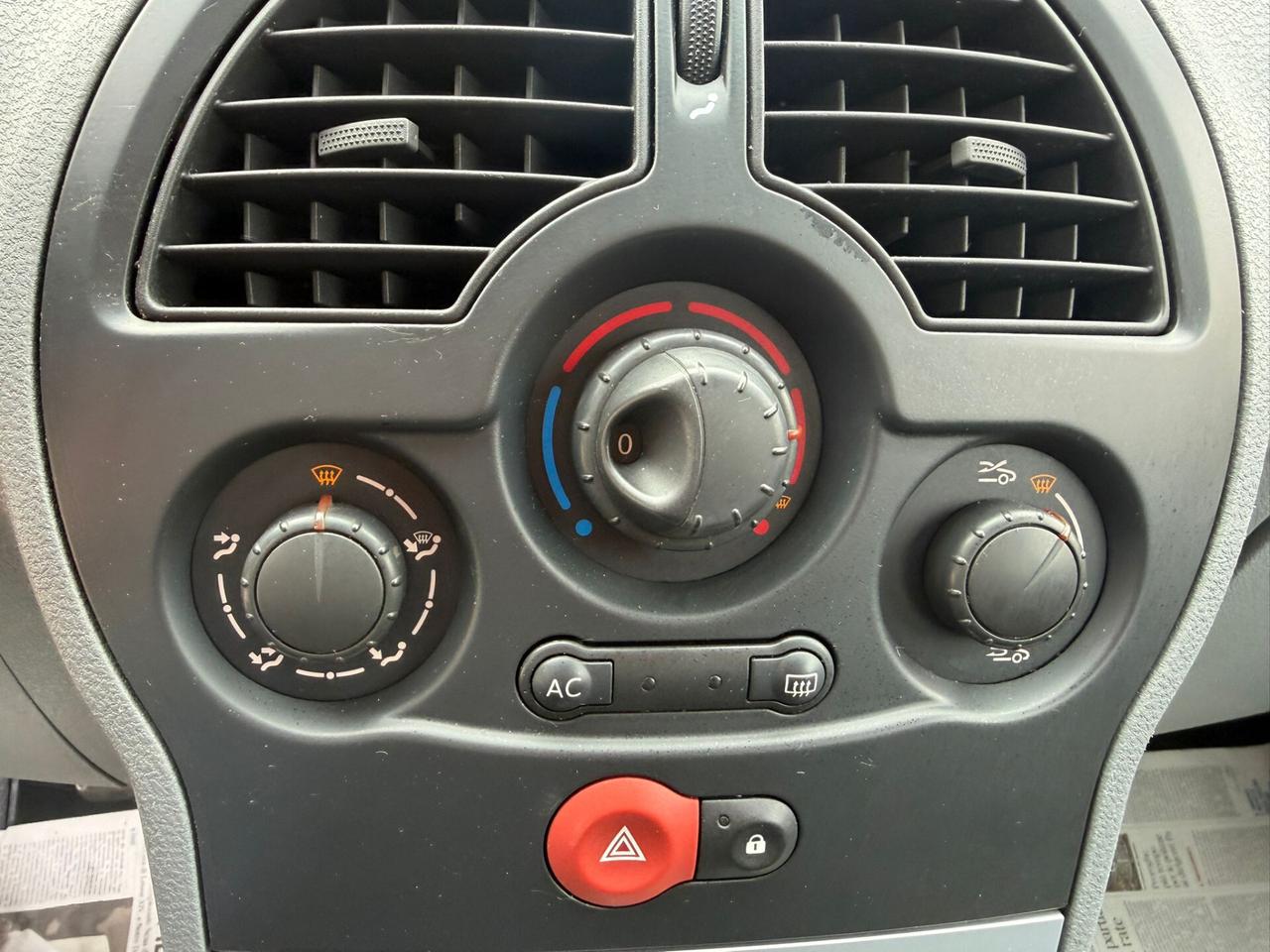 Renault Modus Grand 1.5 DIESEL - Anno 2011 - NEOPATENTATO