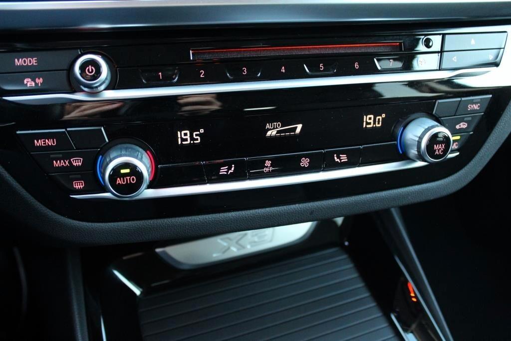 BMW X3 sDrive 18d Aut. *LED *Carplay