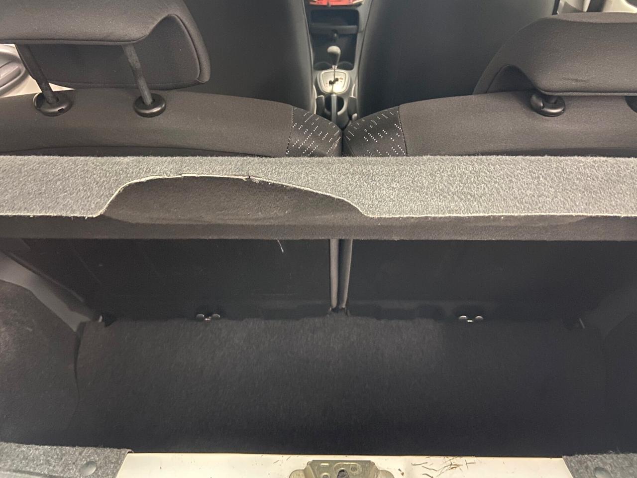 Peugeot 107 1.0 68CV 5p. Sweet Years 2Tronic