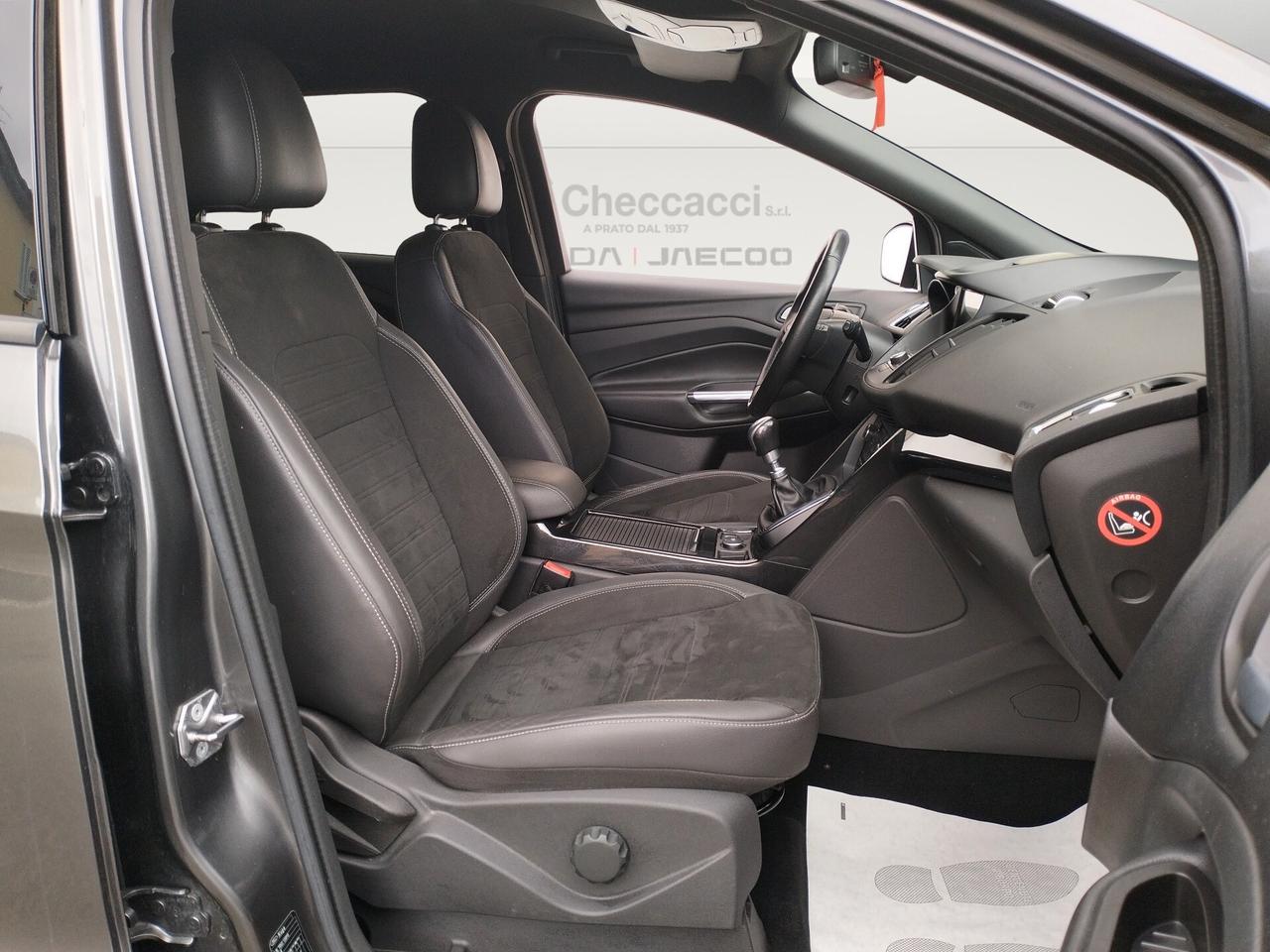 Ford Kuga 1.5 TDCI 120 CV S&S 2WD ST-Line