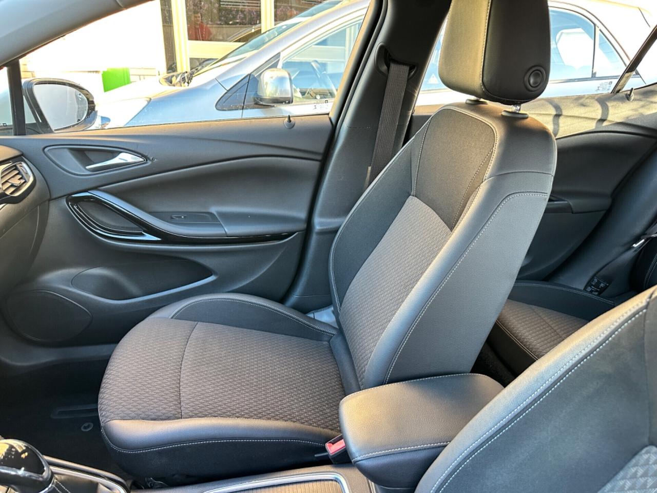 Opel Astra 1.6 CDTi 110CV Start&Stop 5 porte Business Premium