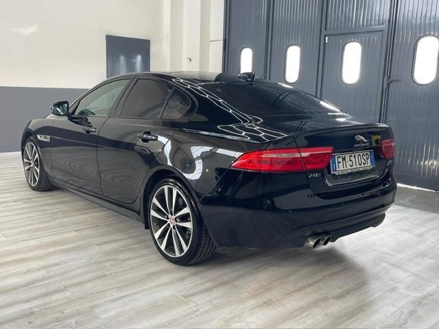 Jaguar XE 2.0 D 180 CV AWD aut. R-Sport