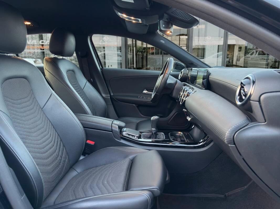 Mercedes Classe A 180 d Business Con TELECAMERA & NAVIGATORE