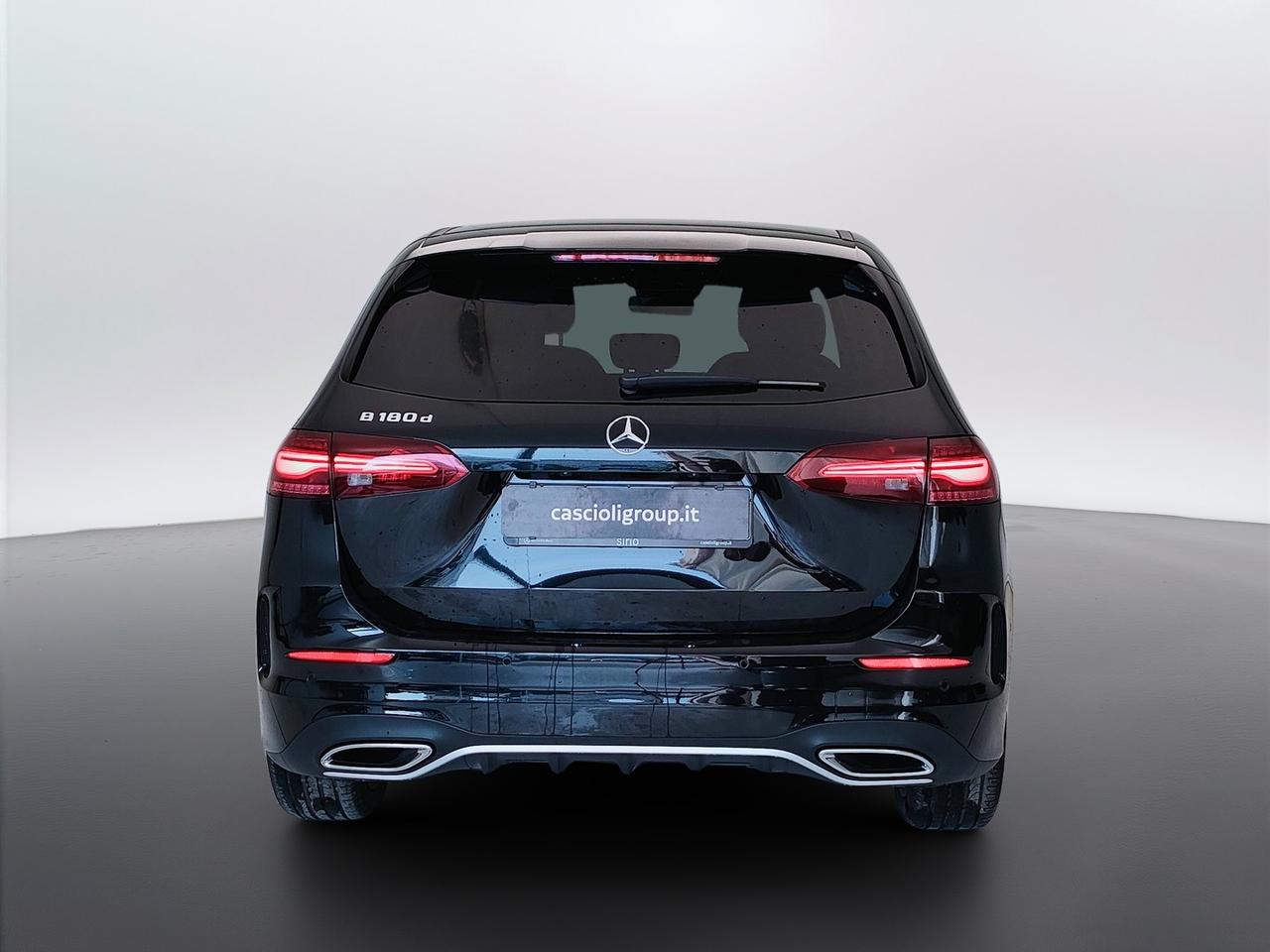 Mercedes-Benz Classe B - W247 2023 - B 180 d AMG Line Advanced Plus auto