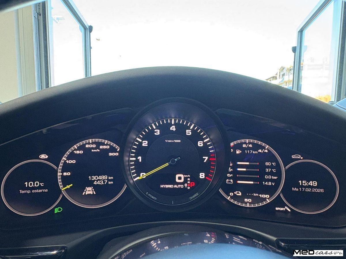 PORSCHE - Panamera - 4 E-Hybrid