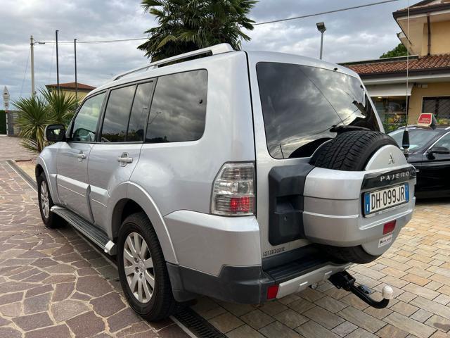 MITSUBISHI Pajero 3.2 DI-D 16V aut. 7p. Instyle DPF