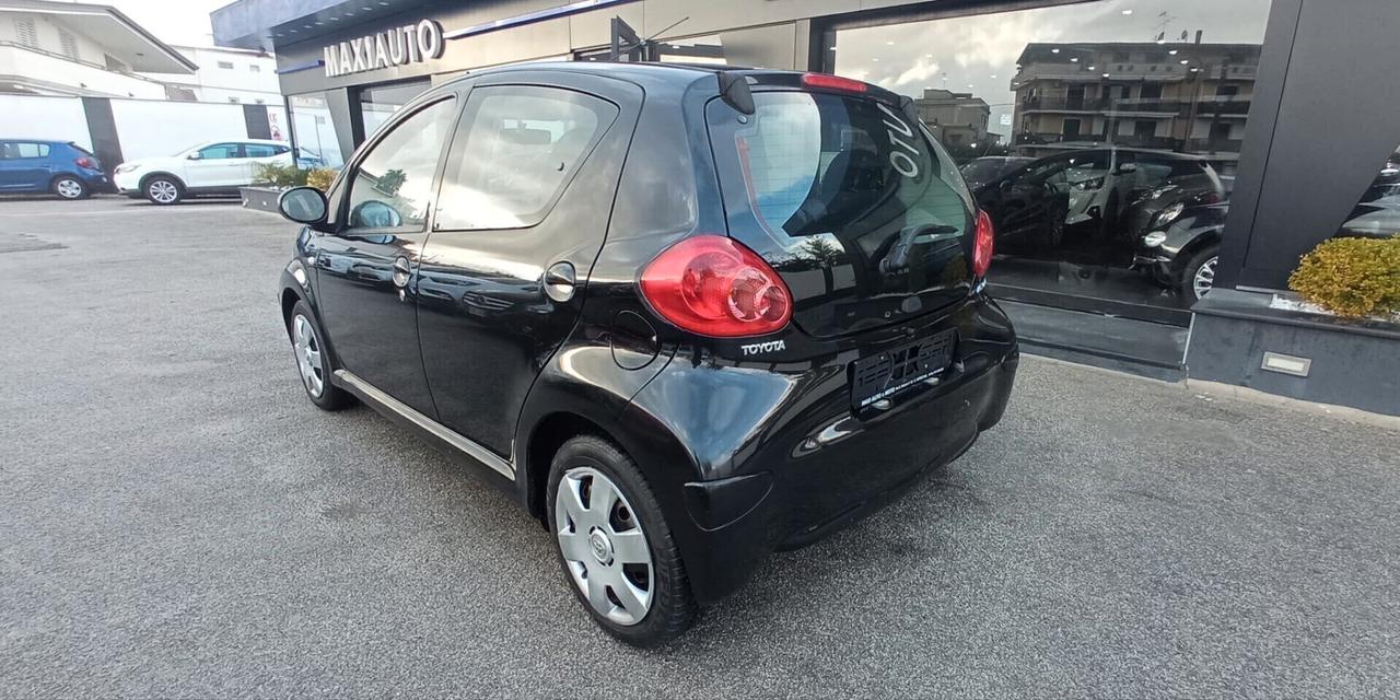 Toyota Aygo 1.0 CLIMA - LEGGI!