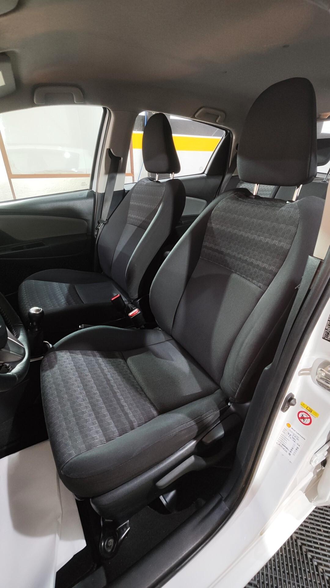 Toyota Yaris 1.0 5 porte Lounge