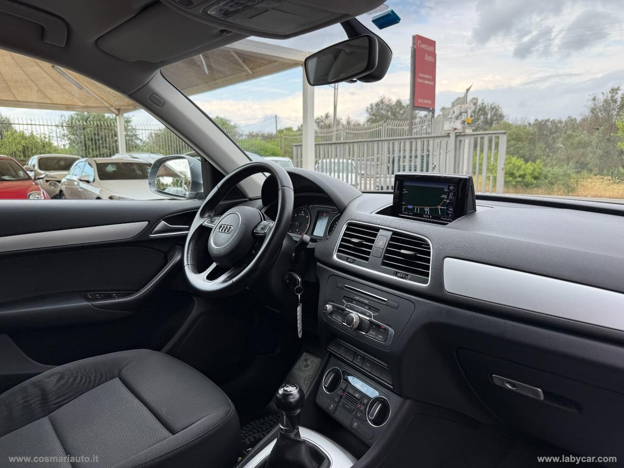 AUDI Q3 2.0 TDI 120CV Business