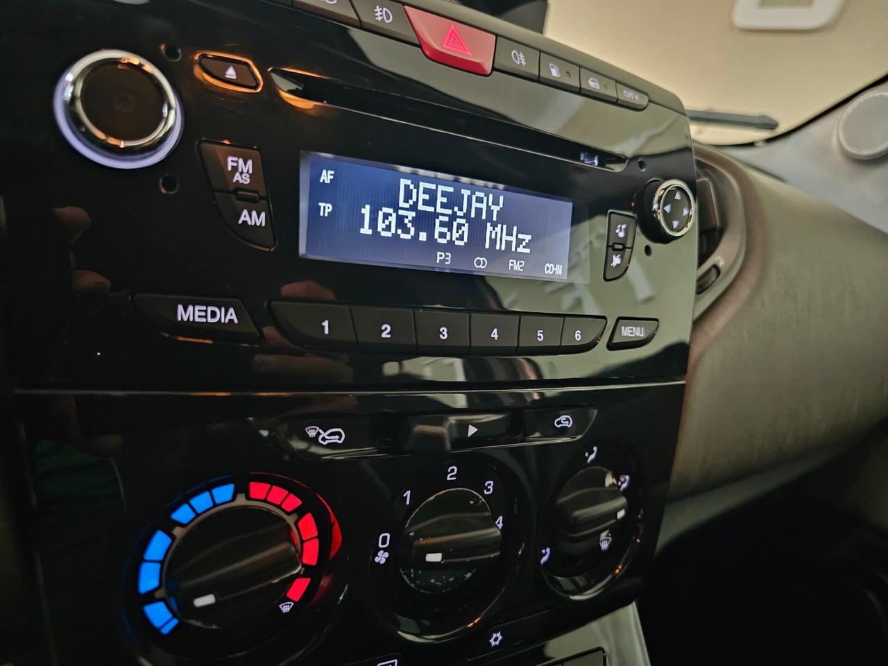 Lancia Ypsilon 0.9 TwinAir 85 CV 5 porte Metano Ecochic Gold