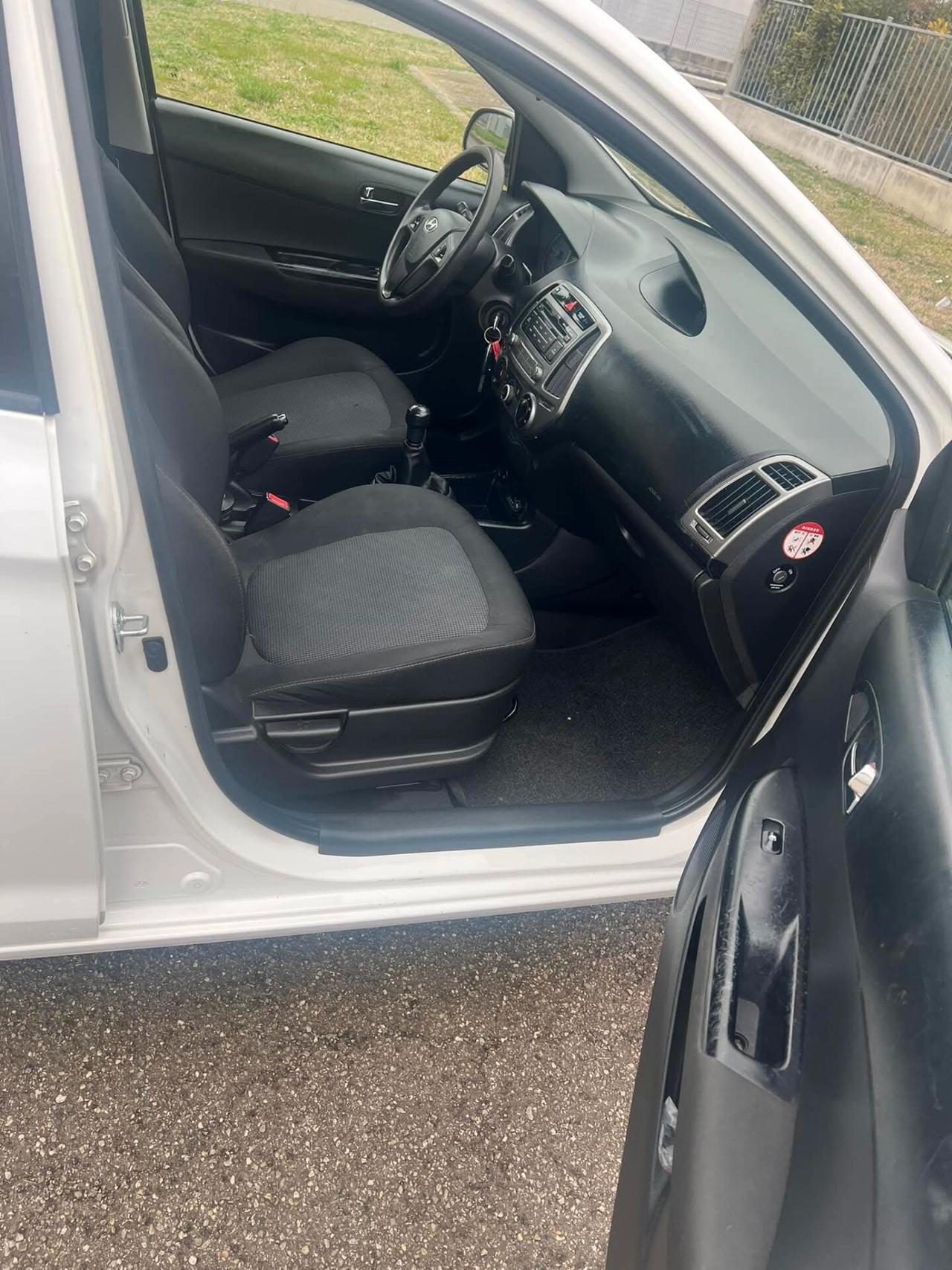 Hyundai i20 1.2 5p. Econext Sound Edition Gpl