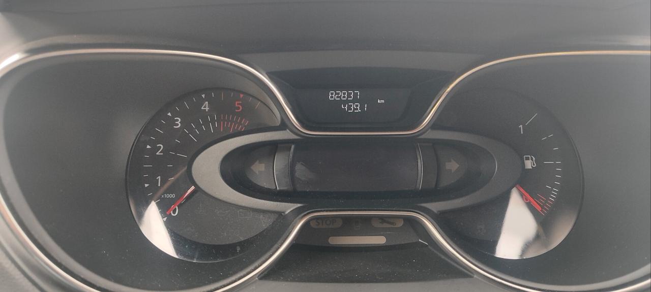 Renault Captur dCi 8V 90 CV EDC Sport Edition