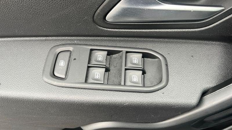 Dacia Duster 1.0 tce Comfort Gpl 4x2 100cv 1.0 TCe GPL Comfort 4x2