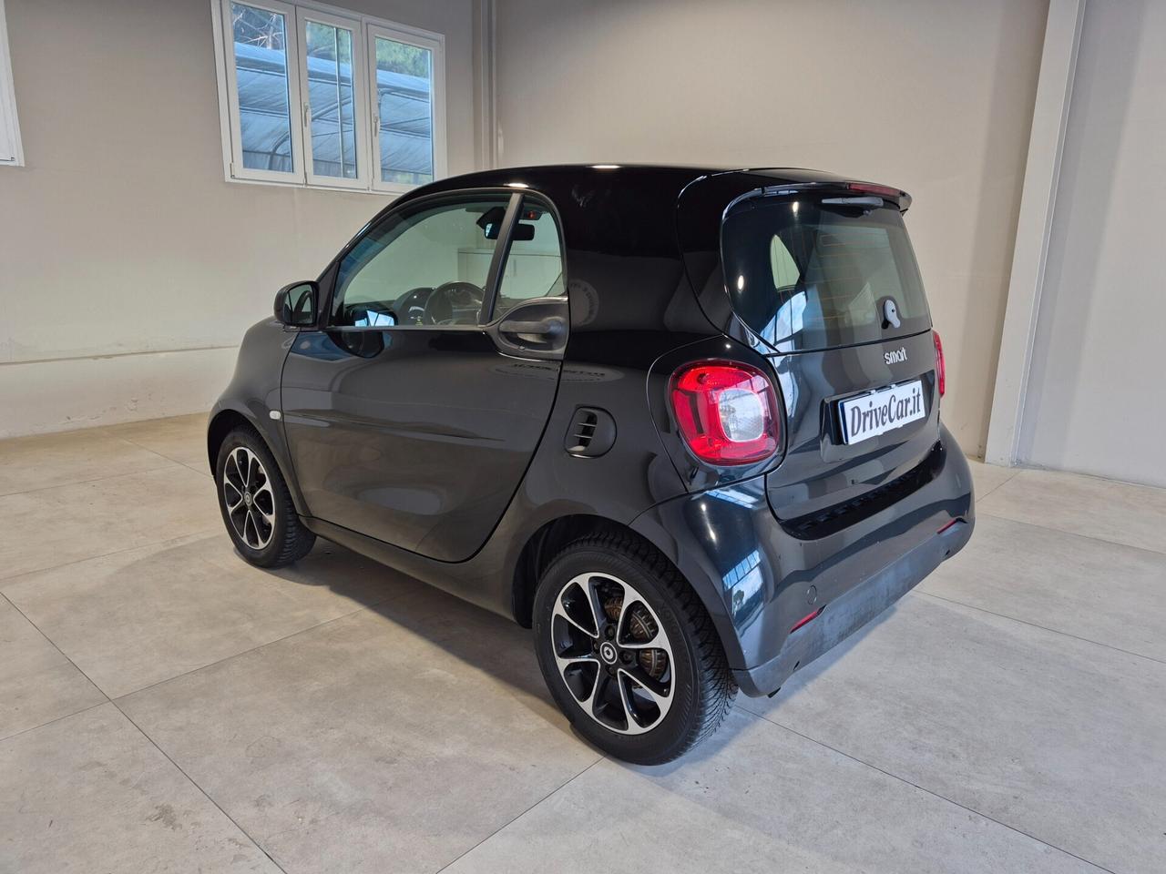 smart forTwo FORTWO 0.9 TURBO PASSION 90CV TWINAMIC TETTO PANORAMICO VETRI PRIVACY CRUISE CONTROL C.15" CLIMA