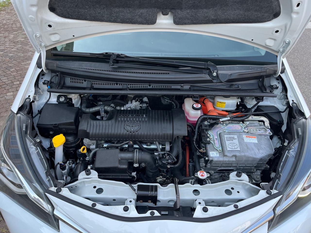Toyota Yaris 1.5 Hybrid 5 porte Active