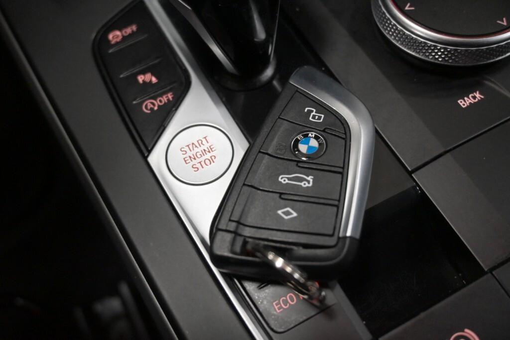 Bmw 116 116d 5p. Business Advantage